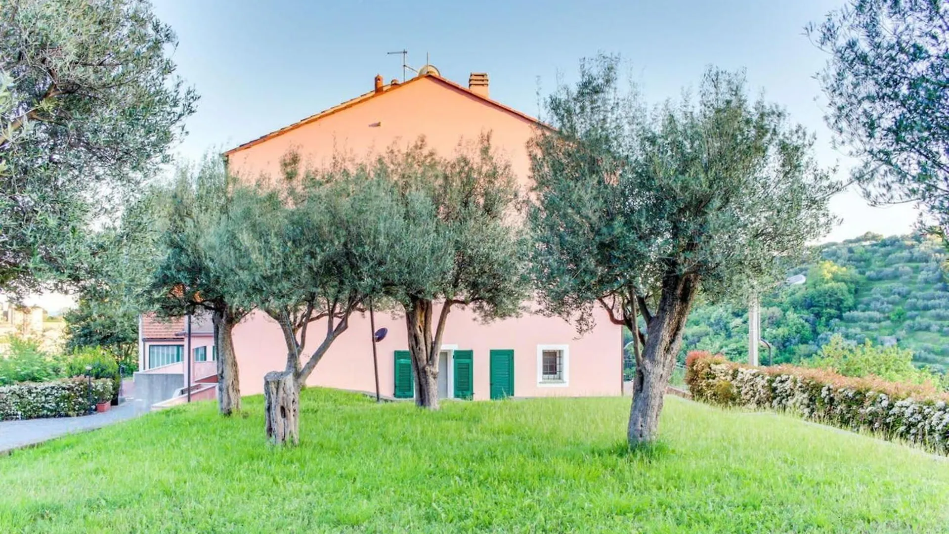 Villa Zafferano Suites - Origano Celle Ligure