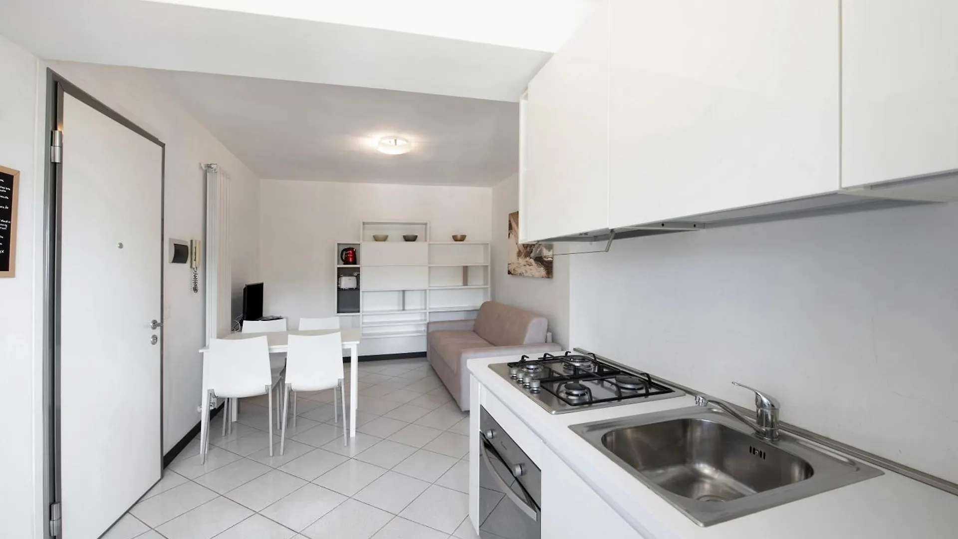 צ'לה ליגורה Villa Zafferano Suites - Origano 0*, צ'לה ליגורה איטליה